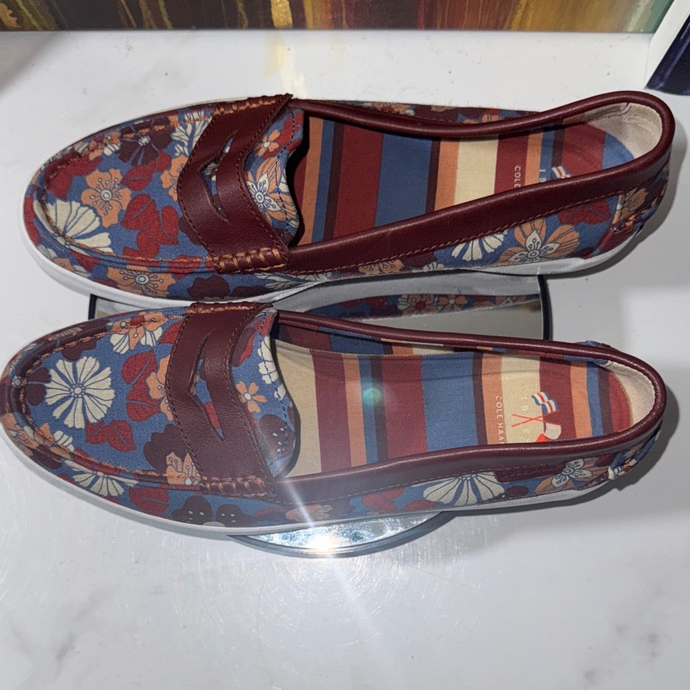 NWOT Cole Haan Nantucket Floral Penny Loafers Women’s - Size 8B - Picture 3 of 9